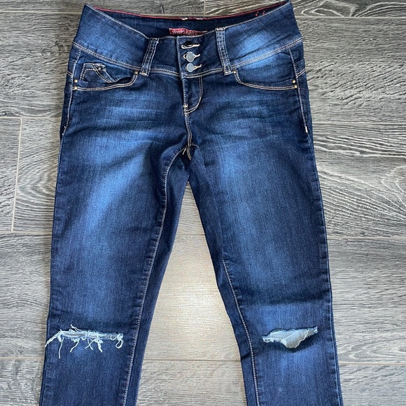Dark Wash jeans - Picture 2 of 6